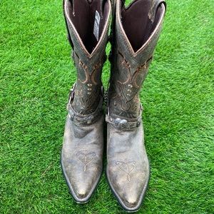 Durango crush cowboy boots.